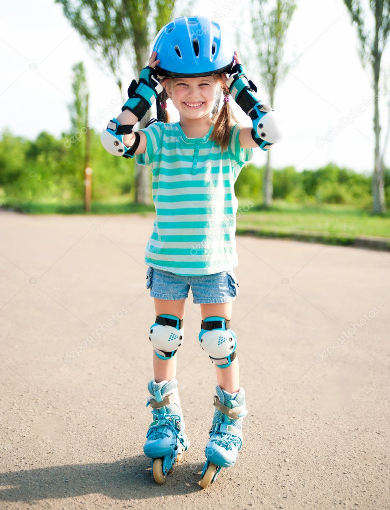 depositphotos_10747892-Little-girl-in-roller-skates.jpg