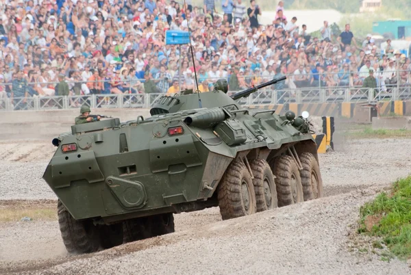 BTR-80 runs an obstacle course
