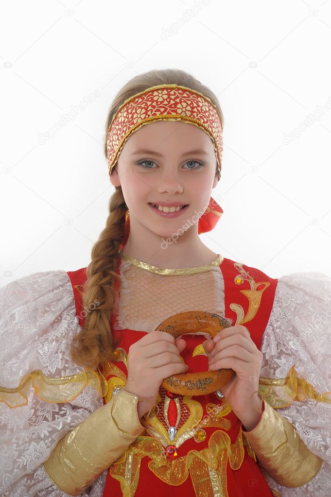 Russian girls in traditional russian clothing