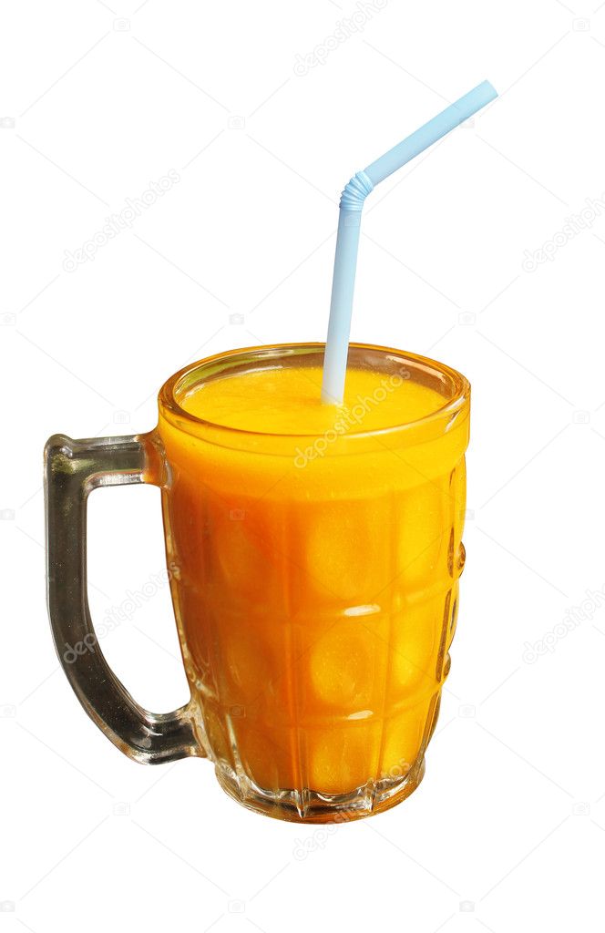 Delicious, nutritious and yummy tropical mango juice in a glass — Stock