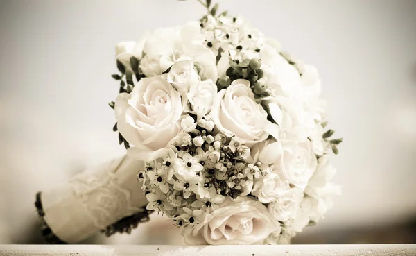 Vintage wedding bouquet — Stock Photo #12360231