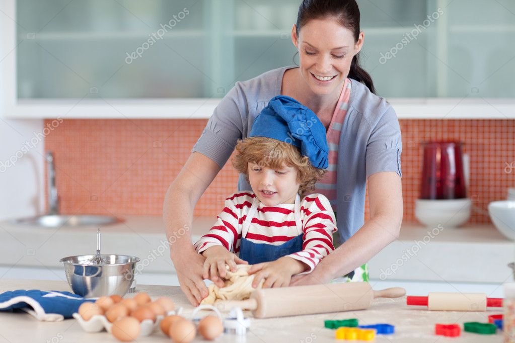 http://static9.depositphotos.com/1518767/1082/i/950/depositphotos_10821177-Glowing-mother-helping-her-son.jpg