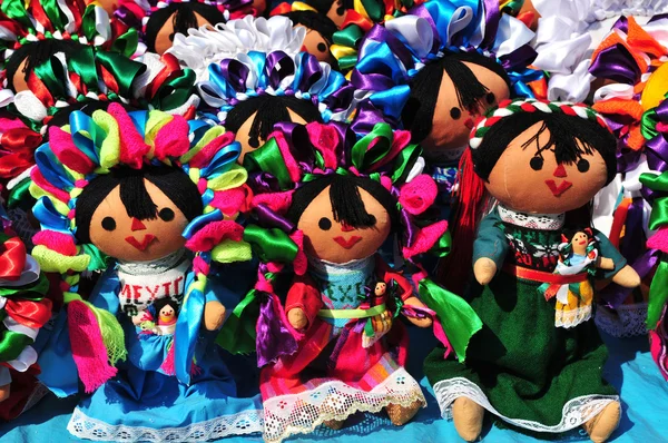 Mexican otomi dolls