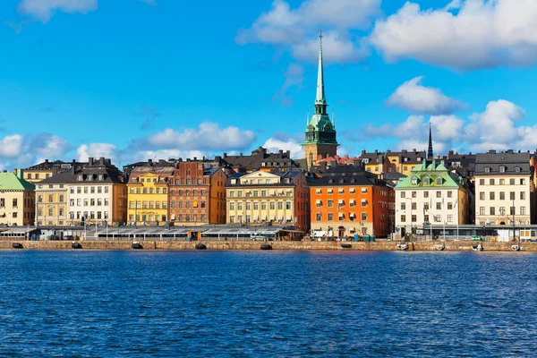 Eski şehir toplayan (gamla stan) İskele Stockholm, İsveç — Stok fotoğraf