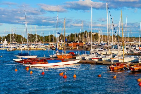 Jachty v helsinki, Finsko — Stock fotografie