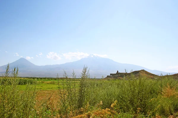 Khor Virap Igreja e montanha Ararat — Fotografia de Stock