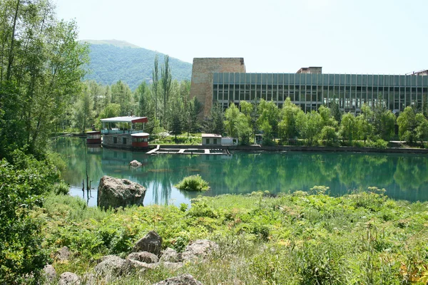 Lake in park — Stock Photo, Image