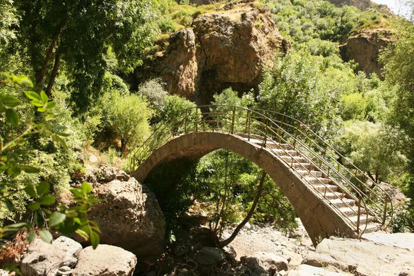 Ponte do mosteiro de Geghard — Fotografia de Stock
