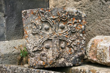 Khachkar ya da çapraz taş