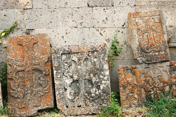 Khachkars ou pedras cruzadas — Fotografia de Stock