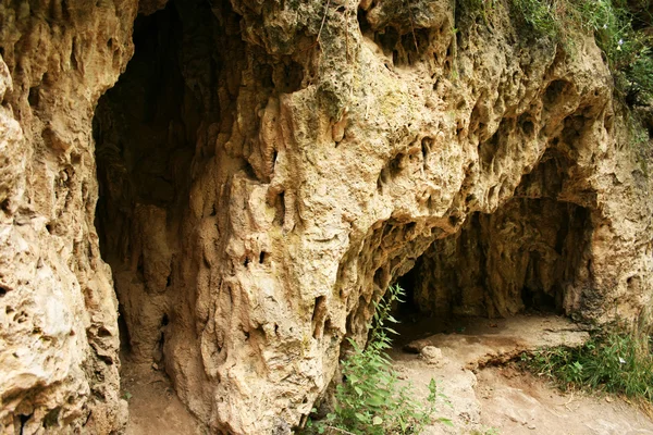Höhlen an der Teufelsbrücke — Stockfoto