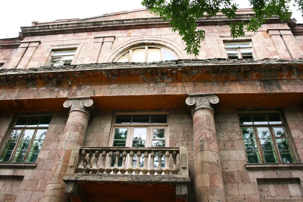 Edificio en Armenia — Foto de Stock