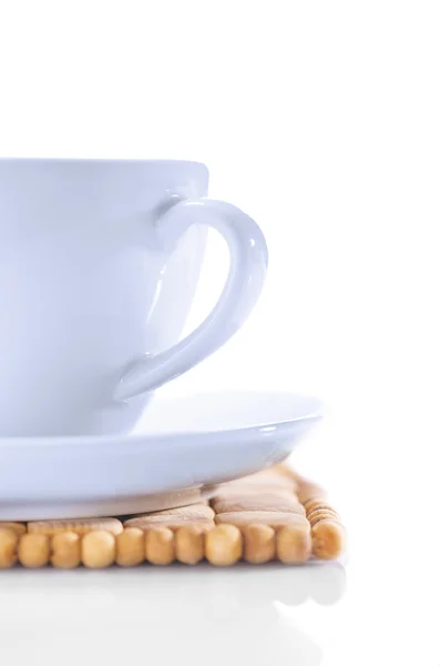 Біла чашка капучино ізольована — стокове фото
