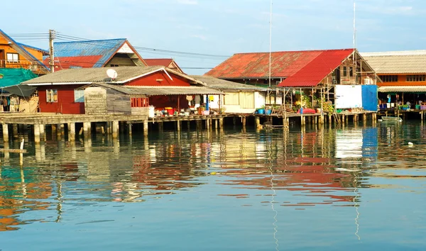 Pueblo de pescadores tailandeses — Foto de Stock