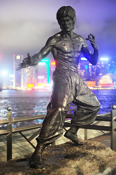 Статуя Брюса Ли — стоковое фото