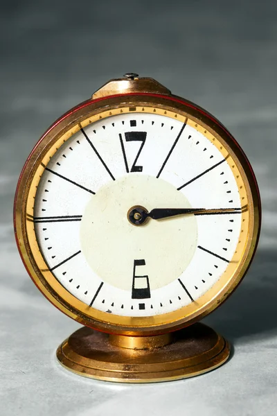 Ceas deșteptător de epocă — Fotografie, imagine de stoc