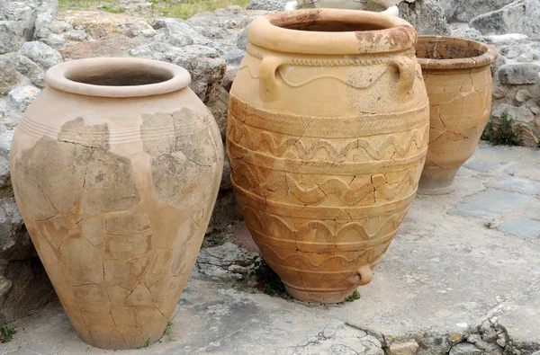 Tre antichi Pithoi a Cnosso — Foto Stock
