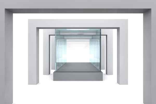 Leeg glas showcase in grijze kamer met kolommen — Stockfoto