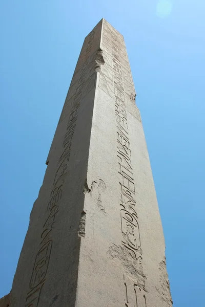 Obelisco, luxor Templo de Karnak en Egipto — Foto de Stock