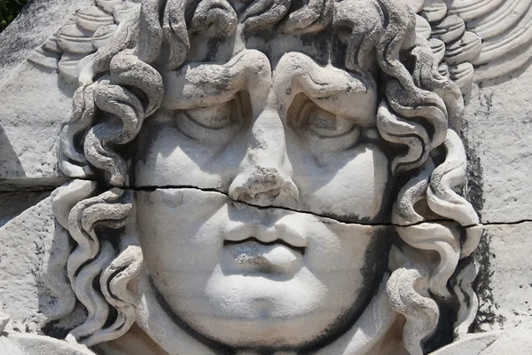 Медузи Горгони храму Аполлона — стокове фото