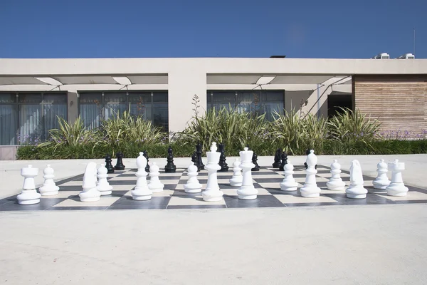 Grandes juegos de ajedrez en el parque — Foto de Stock