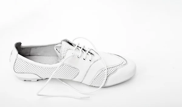 Lederen sneakers op wit — Stockfoto