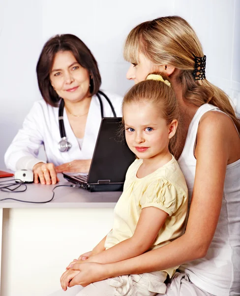 Family on reception at doctor. — Stock Photo, Image