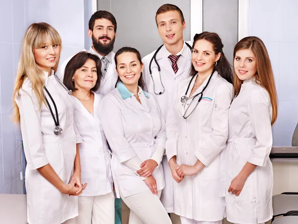 Grupa lekarza w szpitalu. — Zdjęcie stockowe