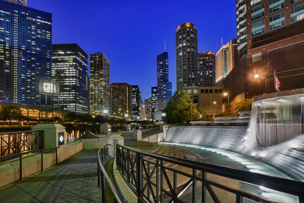 Riverwalk en centennial fontein — Stockfoto