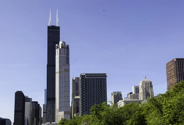 Chicago Skyline a partir do rio — Fotografia de Stock