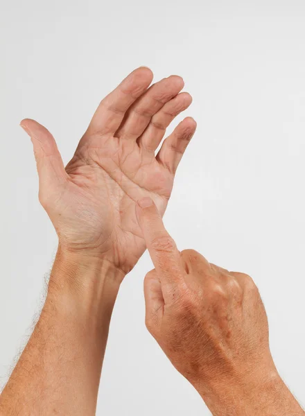 男性の手保有物目に見えないスマート フォン — ストック写真