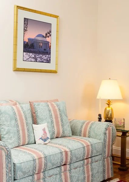 Sala de estar moderna com sofás — Fotografia de Stock