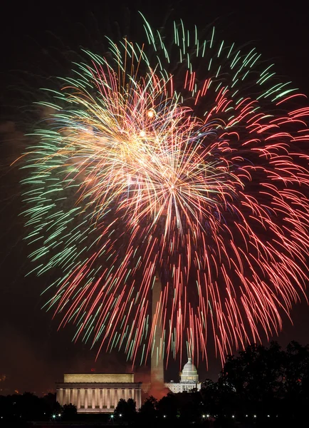 Feuerwerk über Washington am 4. Juli — Stockfoto