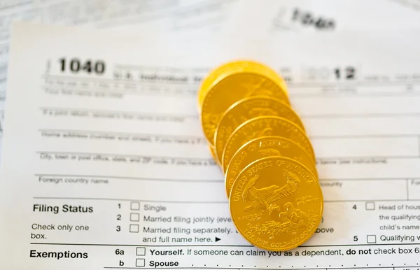 2012 年的美国税收形式 1040 — 图库照片