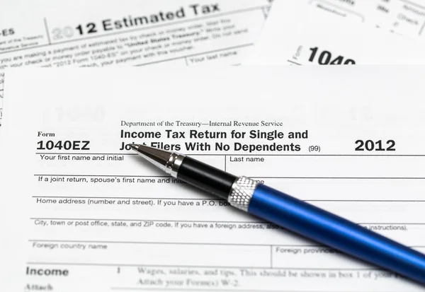 1040ez formularz podatku USA na rok 2012 — Zdjęcie stockowe