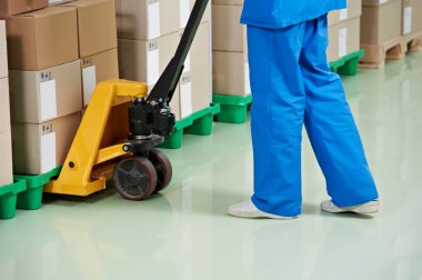 Medical warehouse works clipart
