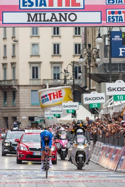 МИЛАН, ИТАЛИЯ - 27 мая: Райдер Хешедал в конце 21-го этапа Джиро д "Италия 2012 27 мая 2012 года в Милане, Италия — стоковое фото