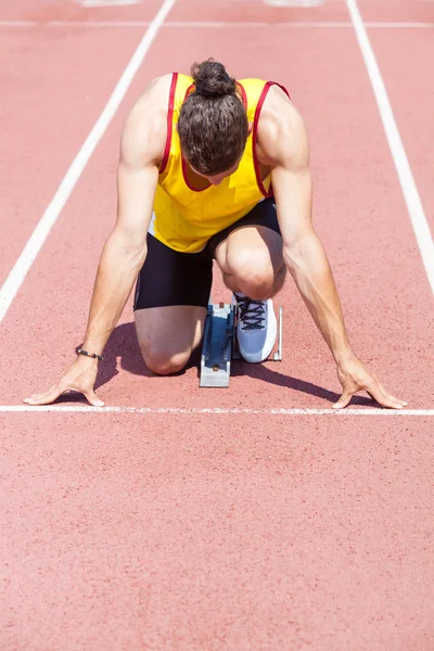 Male Track and Field Athlete before the Race Start — Stock Photo, Image