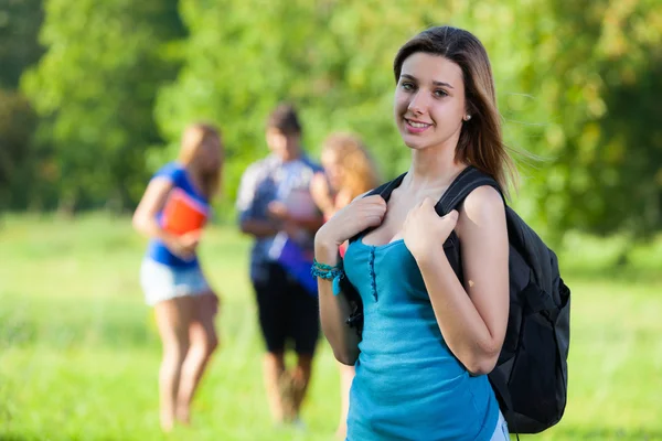Young Female Student at Park — Stock Photo, Image