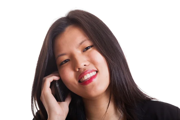 Jeune femme chinoise parlant sur mobile — Photo