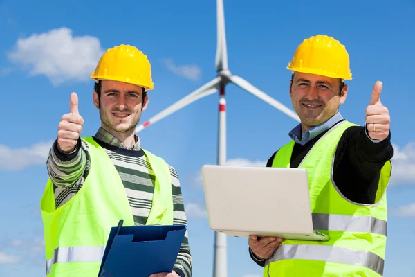 Engenheiro Técnico em Estação Geradora de Energia de Turbina Eólica — Fotografia de Stock