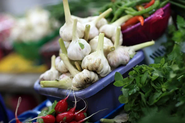 Garlics nel mercato — Foto Stock