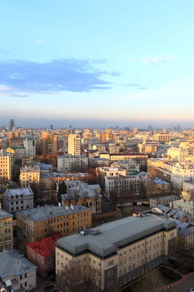 Moskva kvällen skyline — Stockfoto