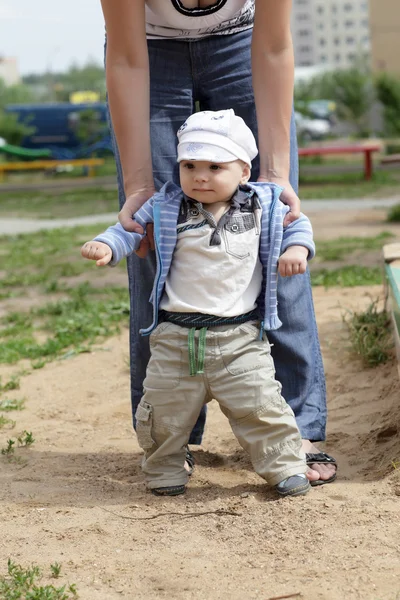 Boy doing first steps — Stock Photo, Image