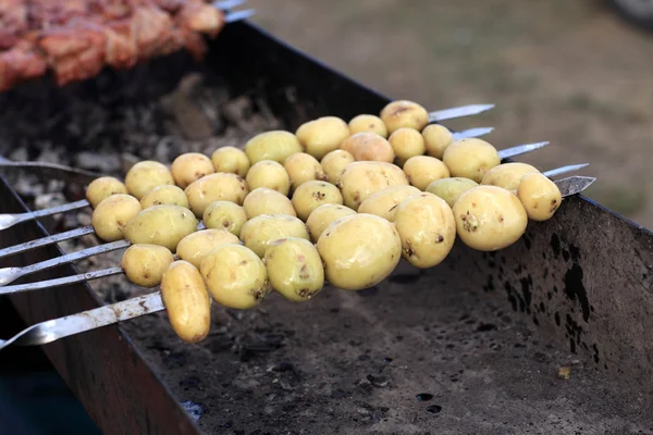 Kartoffelgrill — Stockfoto