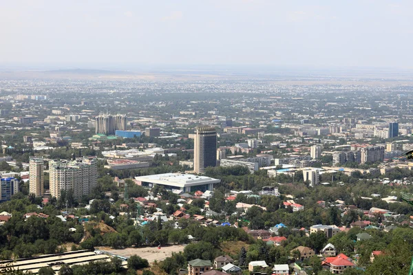 Almaty downtown skyline — Stockfoto