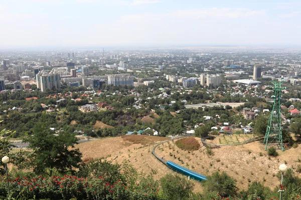 Vue générale de Almaty — Photo