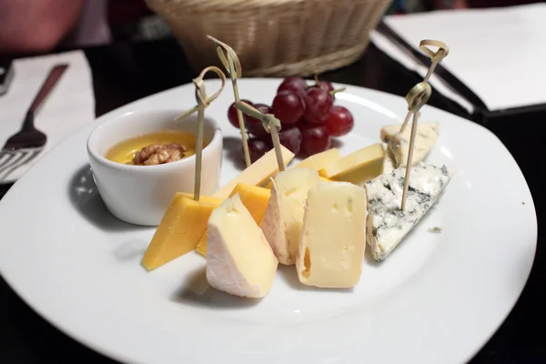 Sýr a med — Stock fotografie