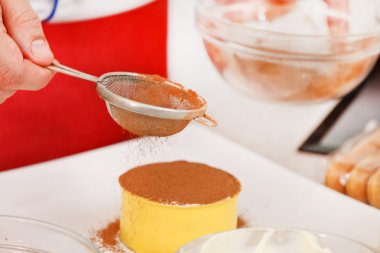 tiramisu tatlı yemek aşçı