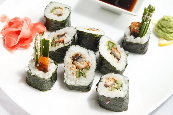 Sushi with soy sauce — Stock Photo, Image